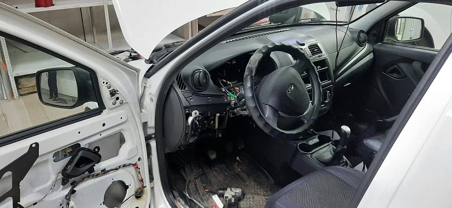 Установка сигнализации STARLINE AS90 ECO на Lada Вис фургон