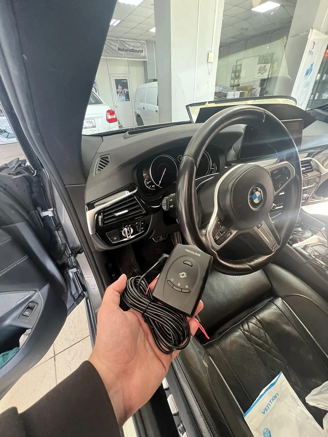Скрытая установка радар-детектора на BMW 630 GT